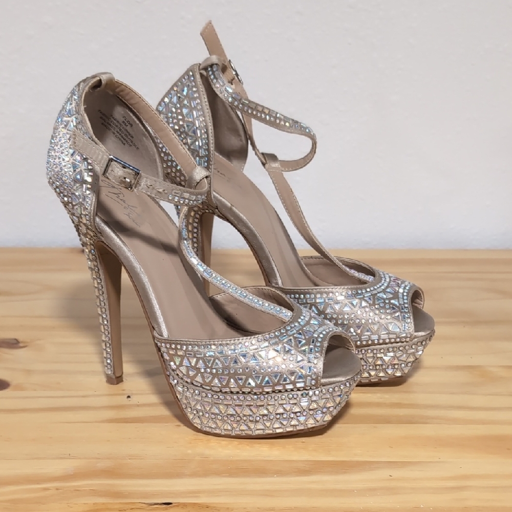 Thalia Sodi Silver and Tan Platform Heels
